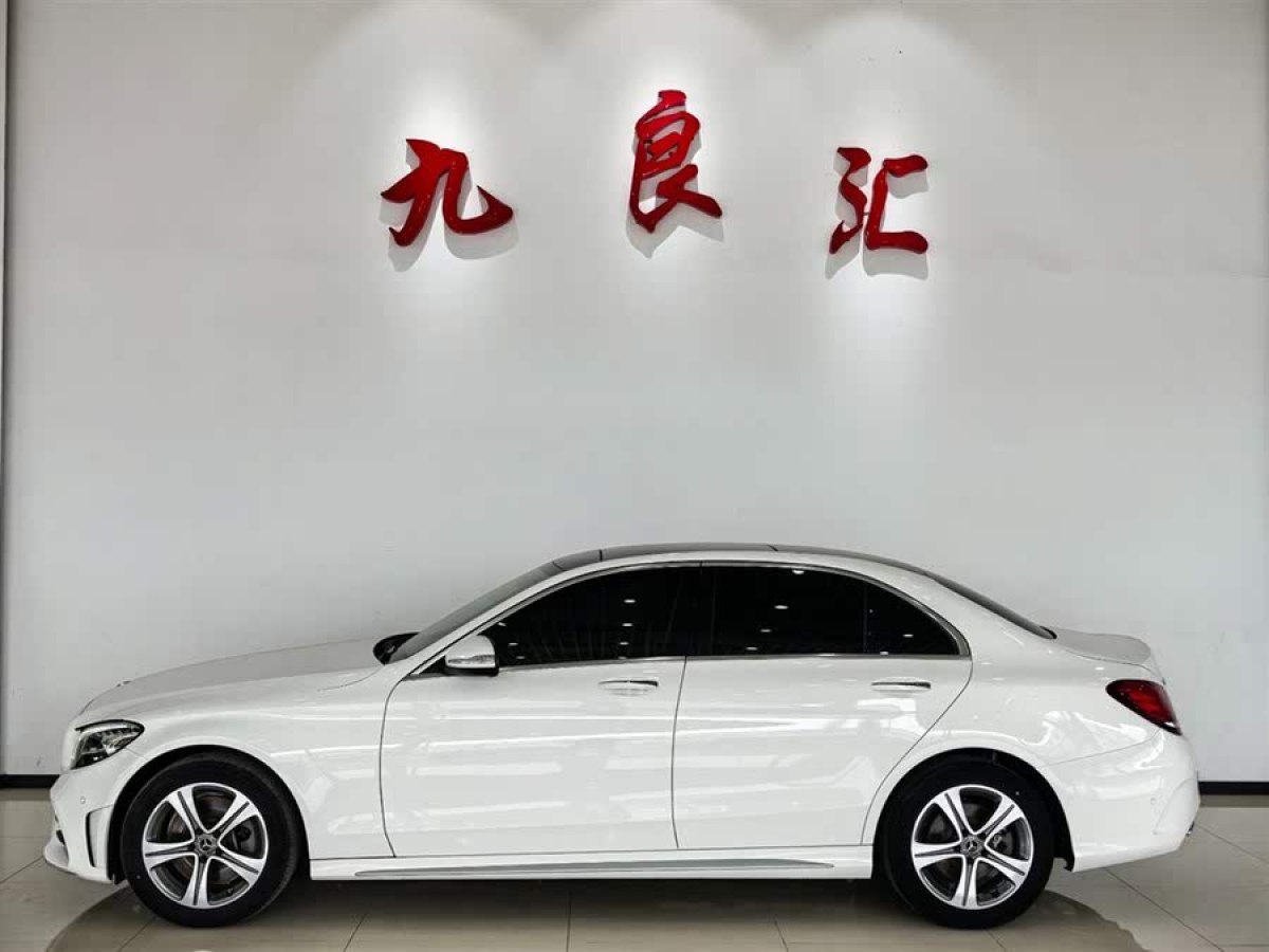 奔馳 奔馳C級  2019款 改款 C 260 L 運動版圖片