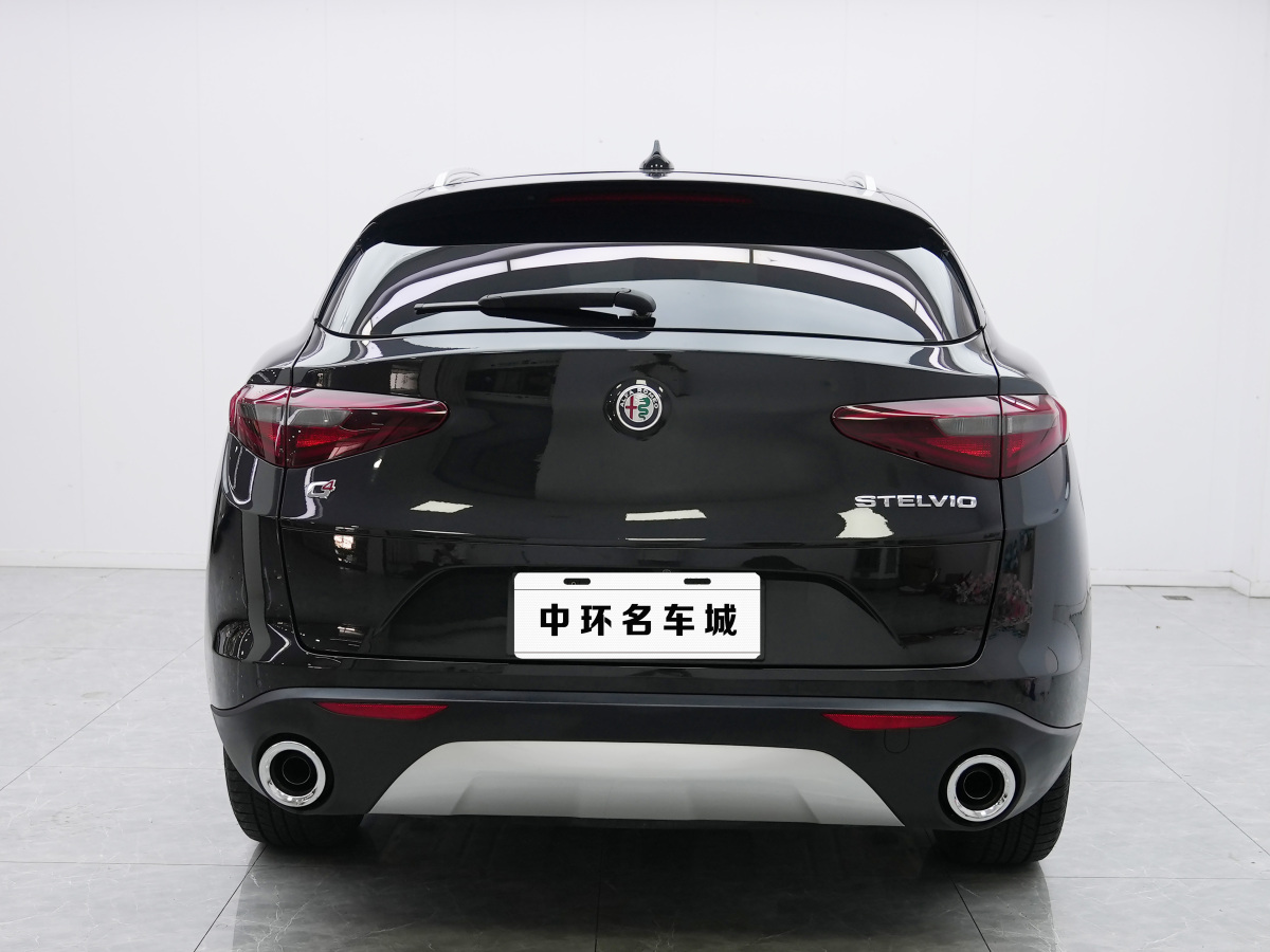 2019年6月阿爾法·羅密歐 Stelvio  2017款 2.0T 200HP 豪華版