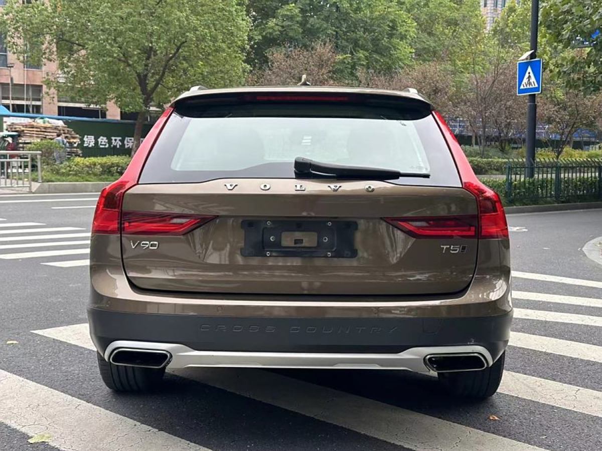 2019年6月沃爾沃 V90  2017款 Cross Country T5 AWD 智尊版