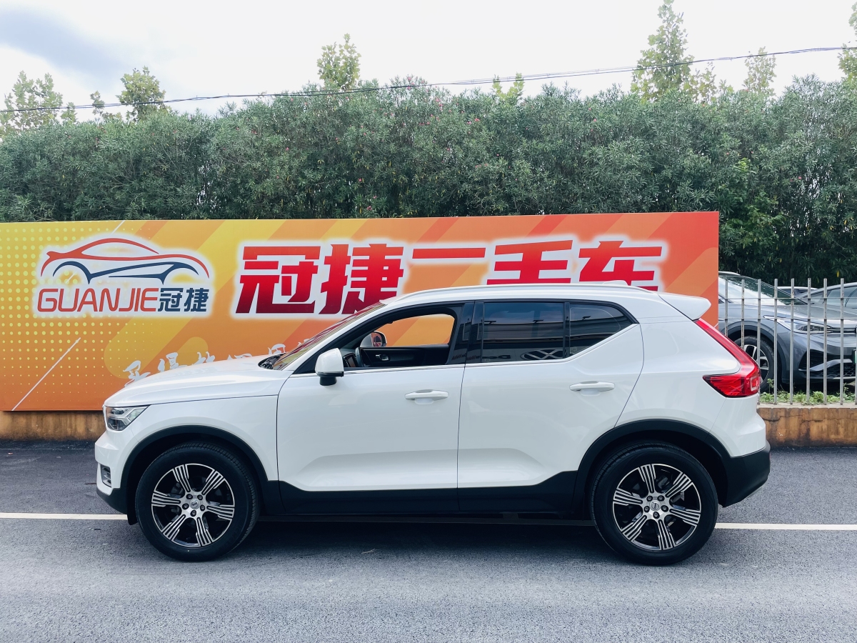 沃爾沃 沃爾沃XC40  2020款  T3 智遠(yuǎn)豪華版圖片