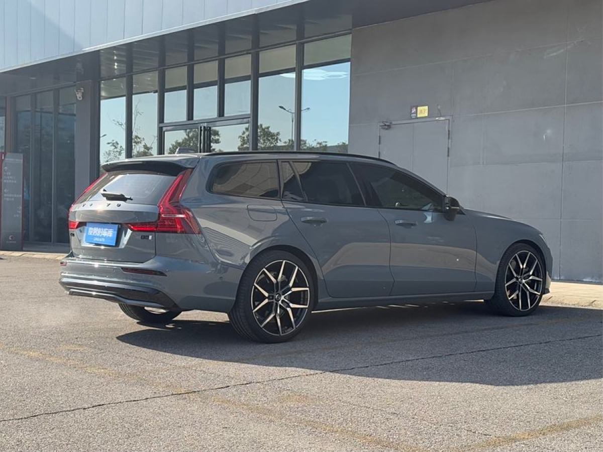 沃爾沃 V60  2023款 B5 智雅運動版圖片