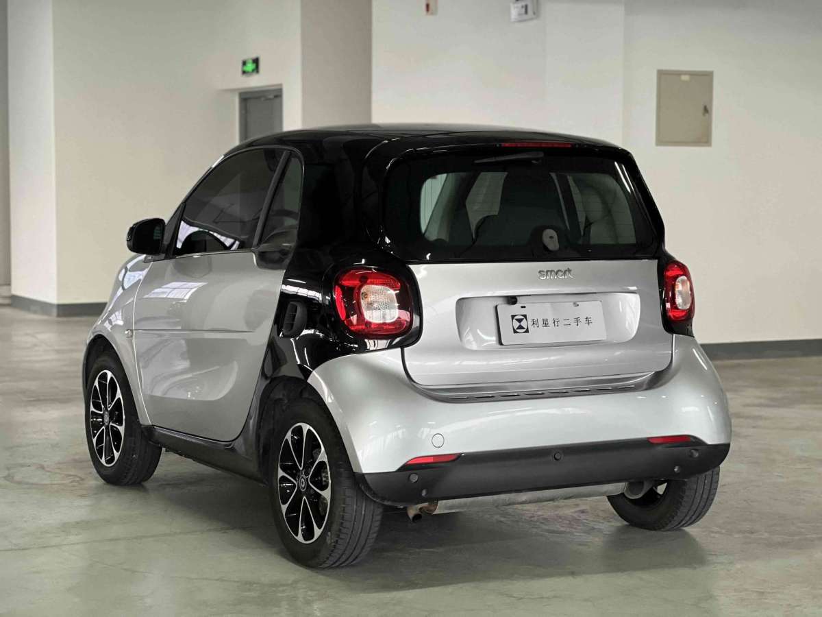 smart fortwo  2015款 1.0L 52千瓦硬頂激情版圖片