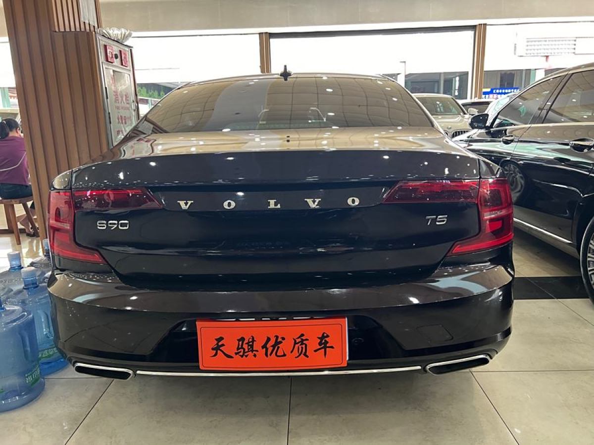 沃爾沃 S90  2019款 T5 智逸版圖片