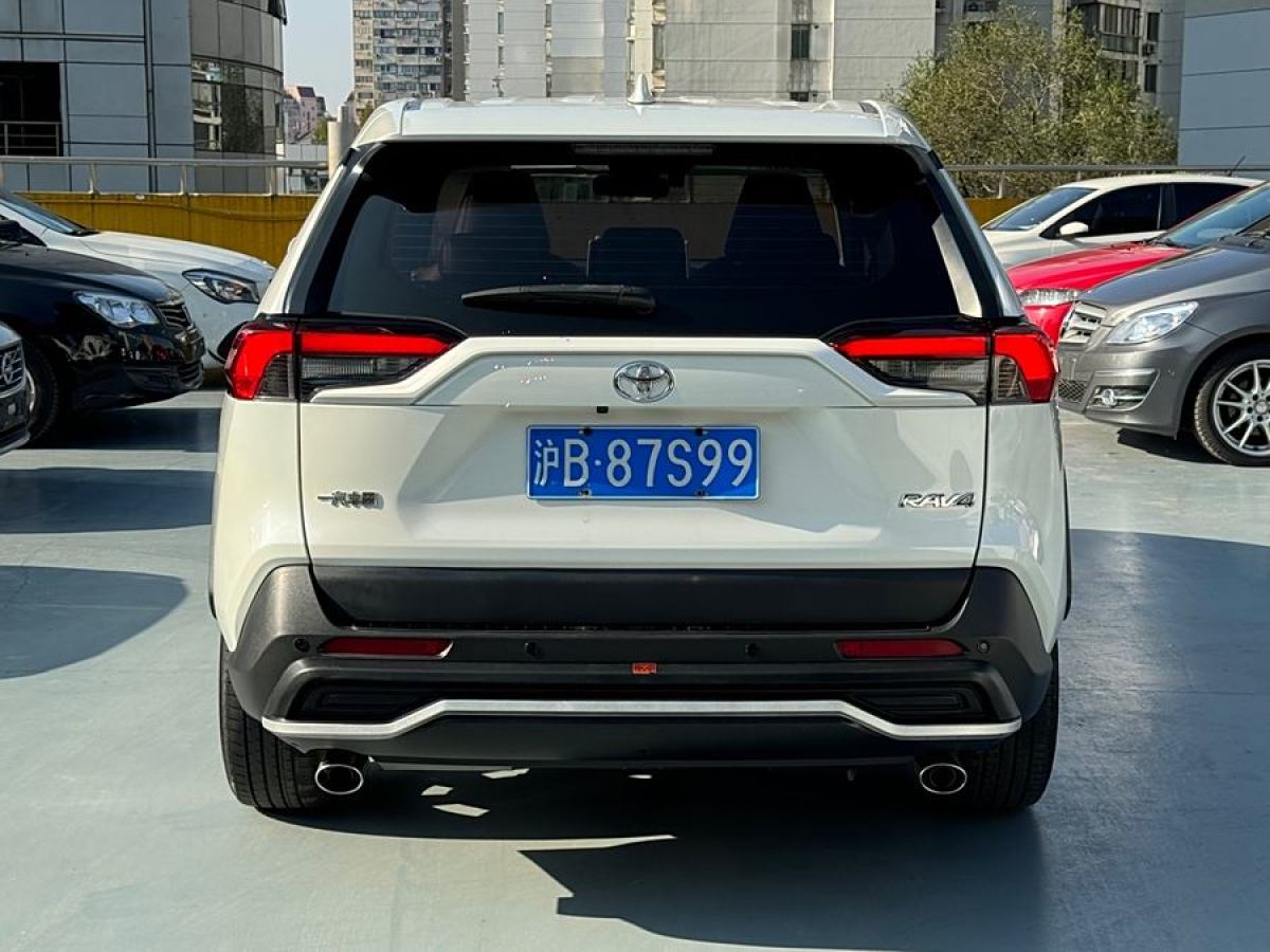 豐田 RAV4榮放  2020款 2.0L CVT兩驅(qū)風(fēng)尚版圖片