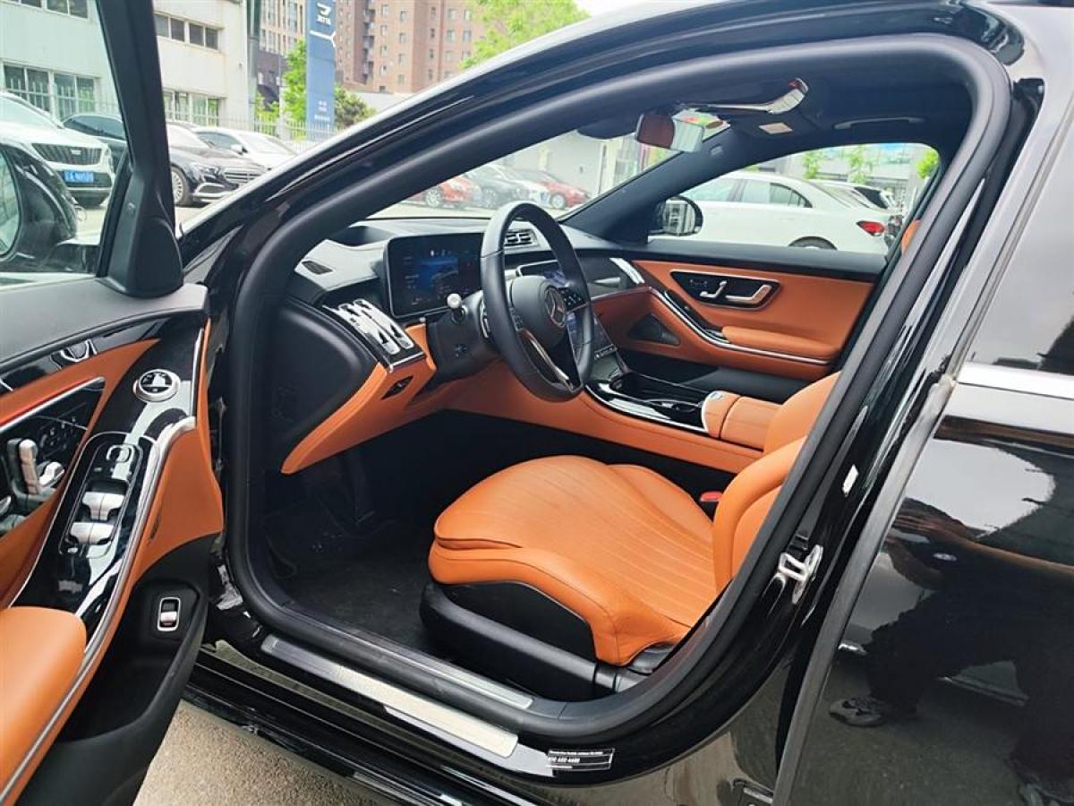 奔驰 奔驰S级新能源  2023款 改款 S 450 e L 插电式混合动力轿车图片