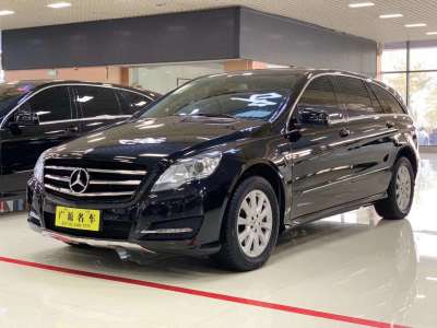 2017年8月 奔驰 奔驰R级(进口) R 320 4MATIC 商务型臻藏版图片