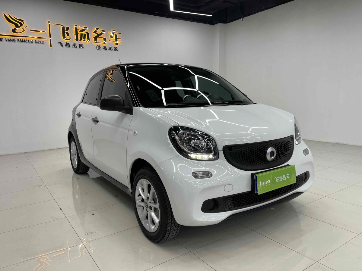 smart forfour  2016款 1.0L 52千瓦靈動(dòng)版圖片