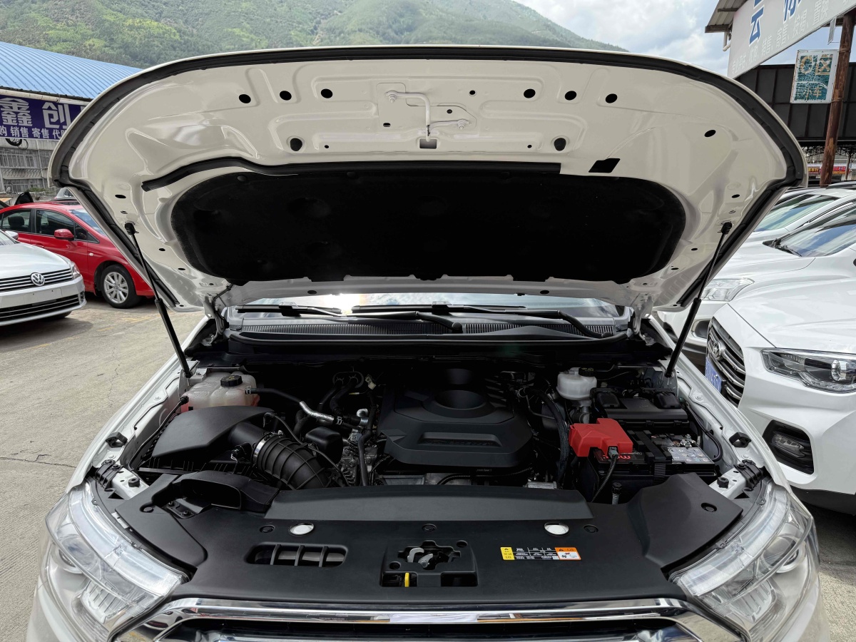 福特 撼路者  2017款 2.0T 汽油自動四驅豪華版 5座圖片