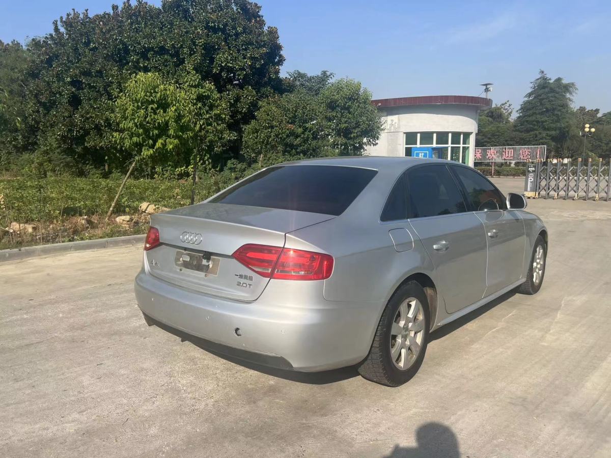 奧迪 奧迪A4L  2010款 2.0 TFSI 舒適型圖片