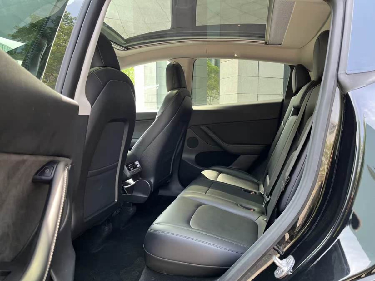 特斯拉 Model Y  2022款 改款 后輪驅動版圖片