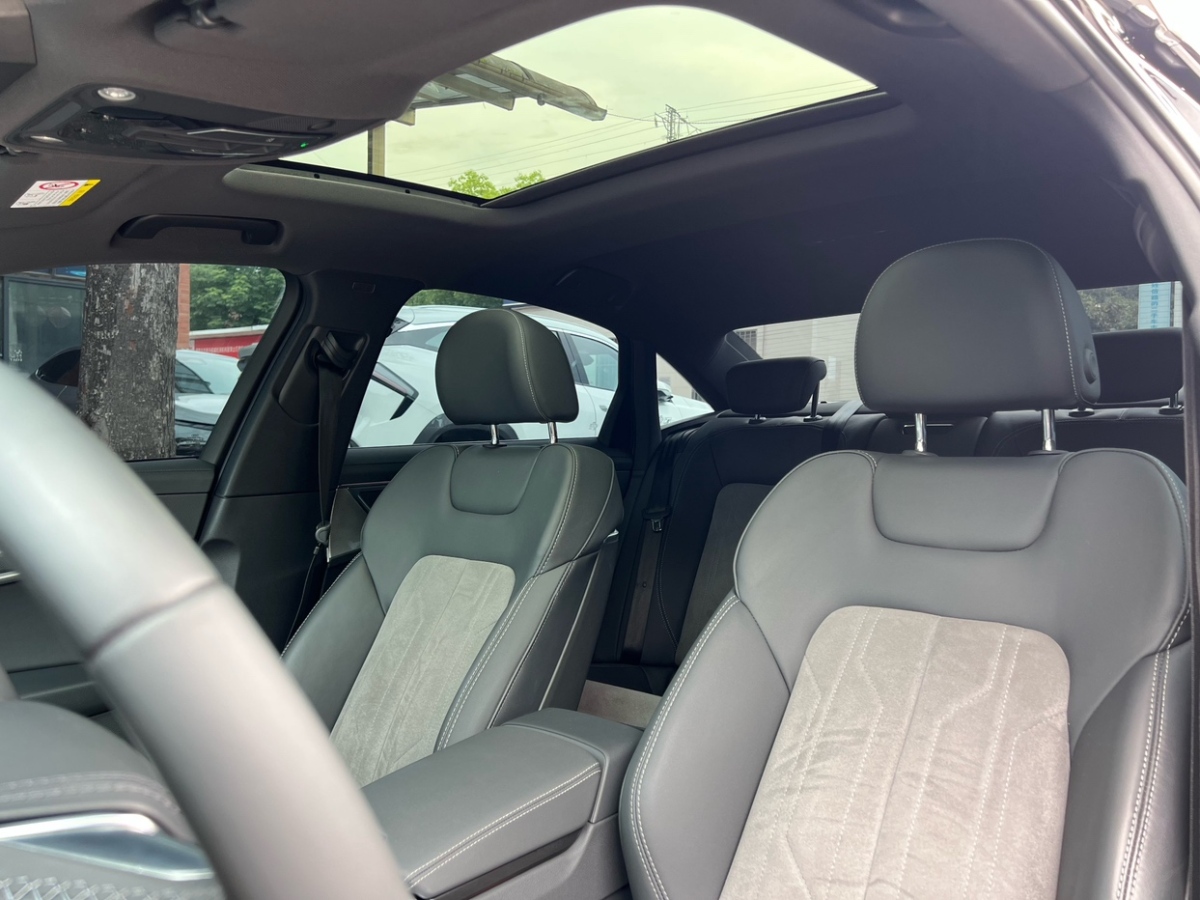 奧迪 奧迪A6L  2023款 40 TFSI 豪華動感型圖片