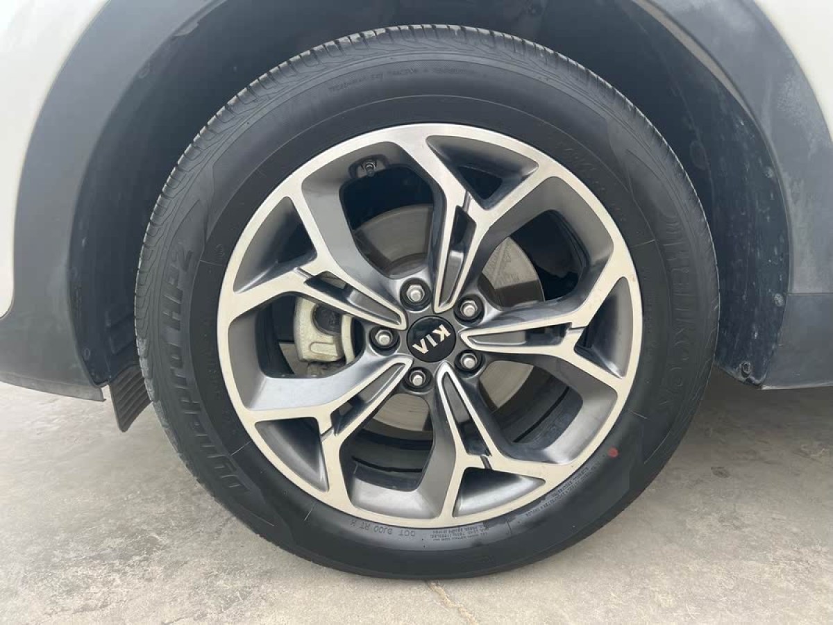 起亞 KX5  2021款 1.6T 自動(dòng)兩驅(qū)豪華版圖片