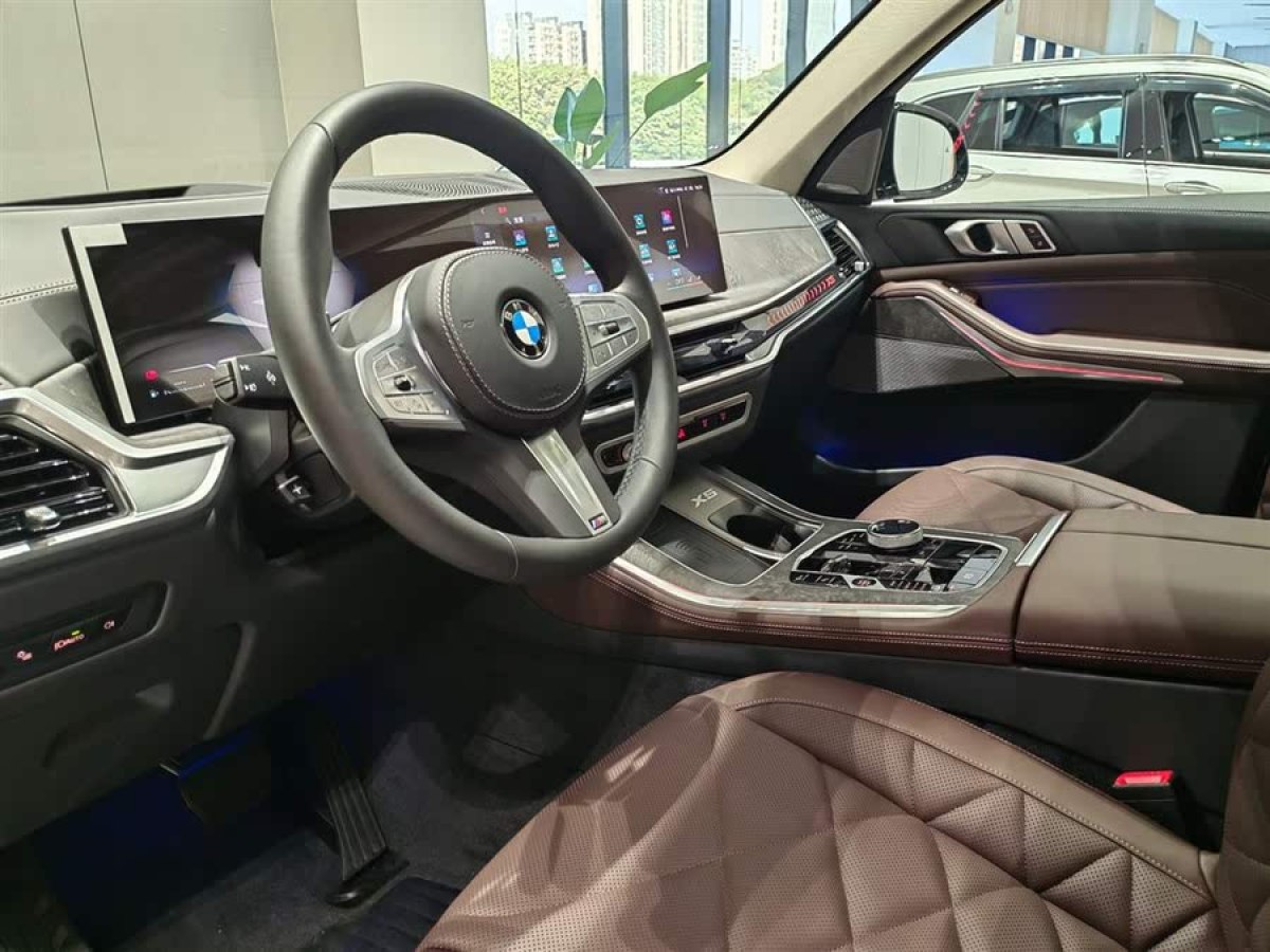 寶馬 寶馬X5  2023款 xDrive 30Li 尊享型M運動曜夜套裝圖片