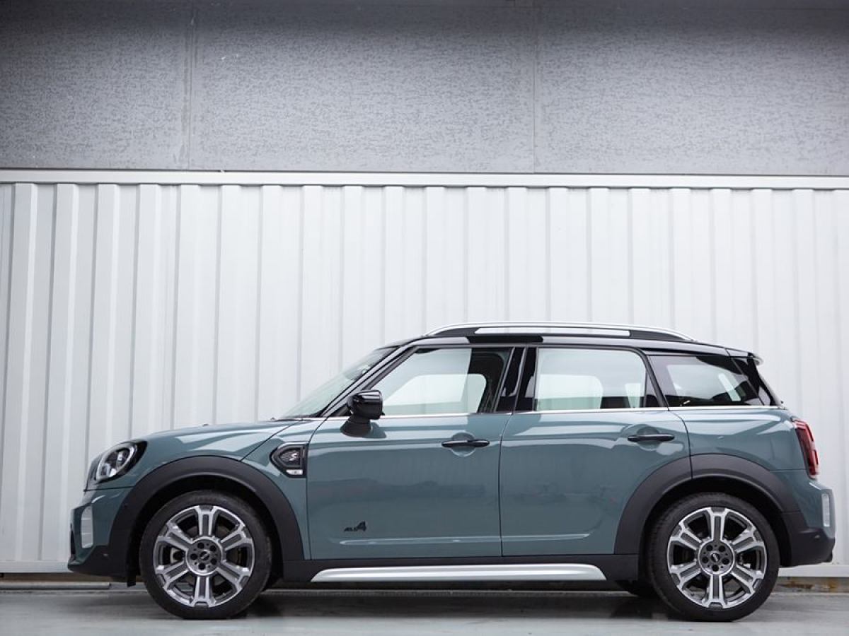 MINI COUNTRYMAN  2023款 改款二 2.0T COOPER S ALL4 鑒賞家圖片