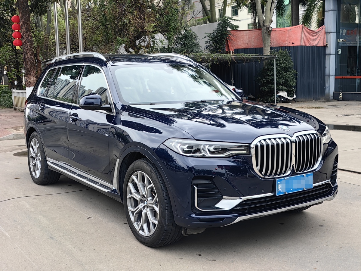 寶馬 寶馬X7  2022款 xDrive40i 領(lǐng)先型豪華套裝圖片