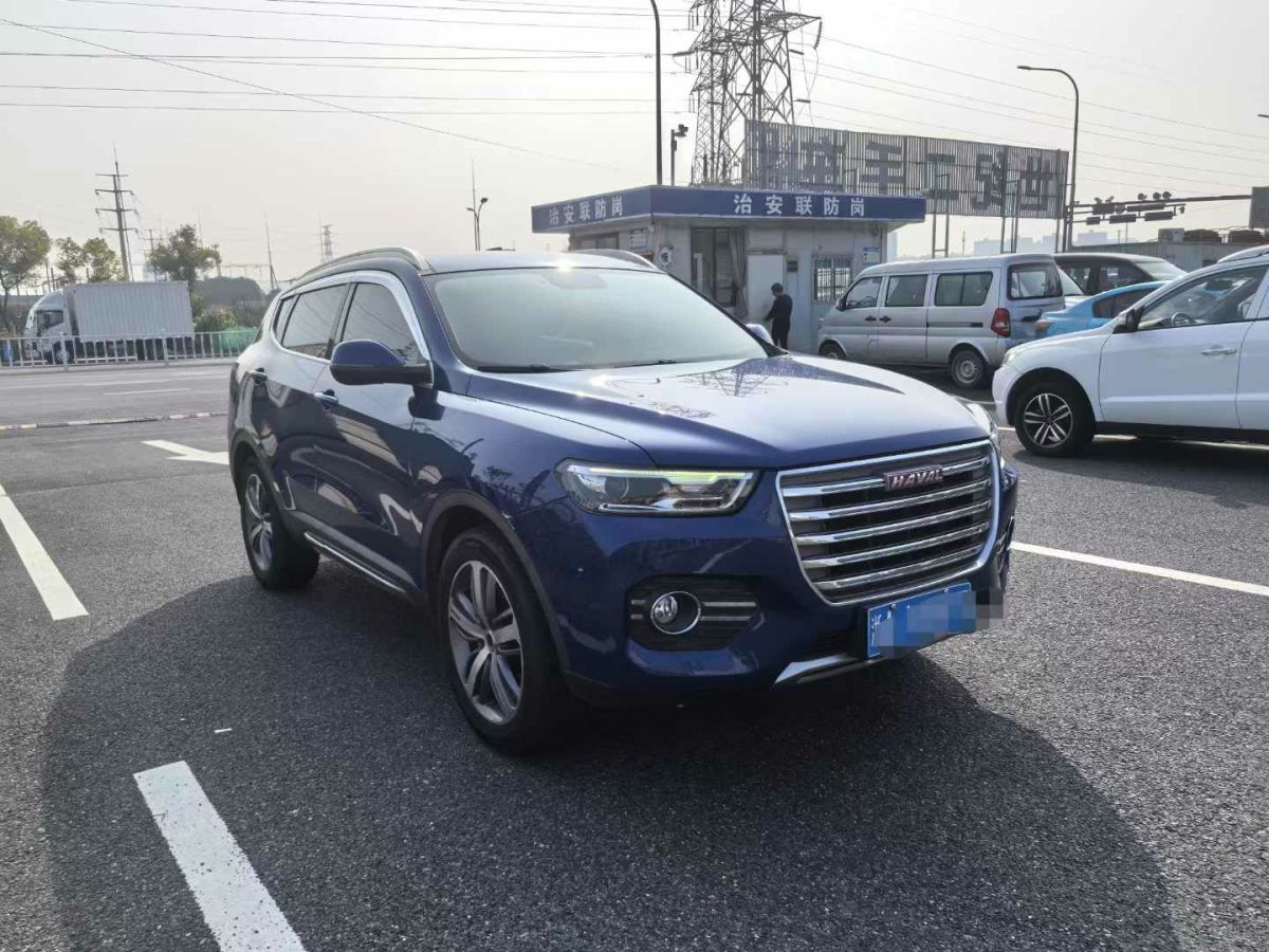 哈弗 H6  2018款 紅標(biāo)H6 COUPE 1.5T DCT兩驅(qū)豪華型圖片