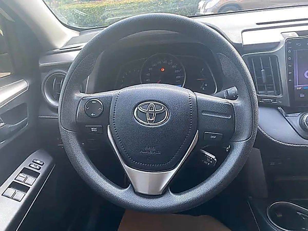 豐田 RAV4榮放  2019款 2.0L CVT兩驅(qū)先鋒版 國(guó)V圖片