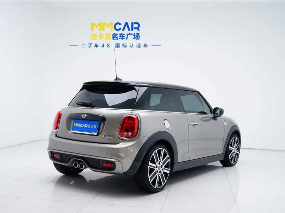 MINI MINI  2021款 2.0T COOPER S 藝術(shù)家圖片