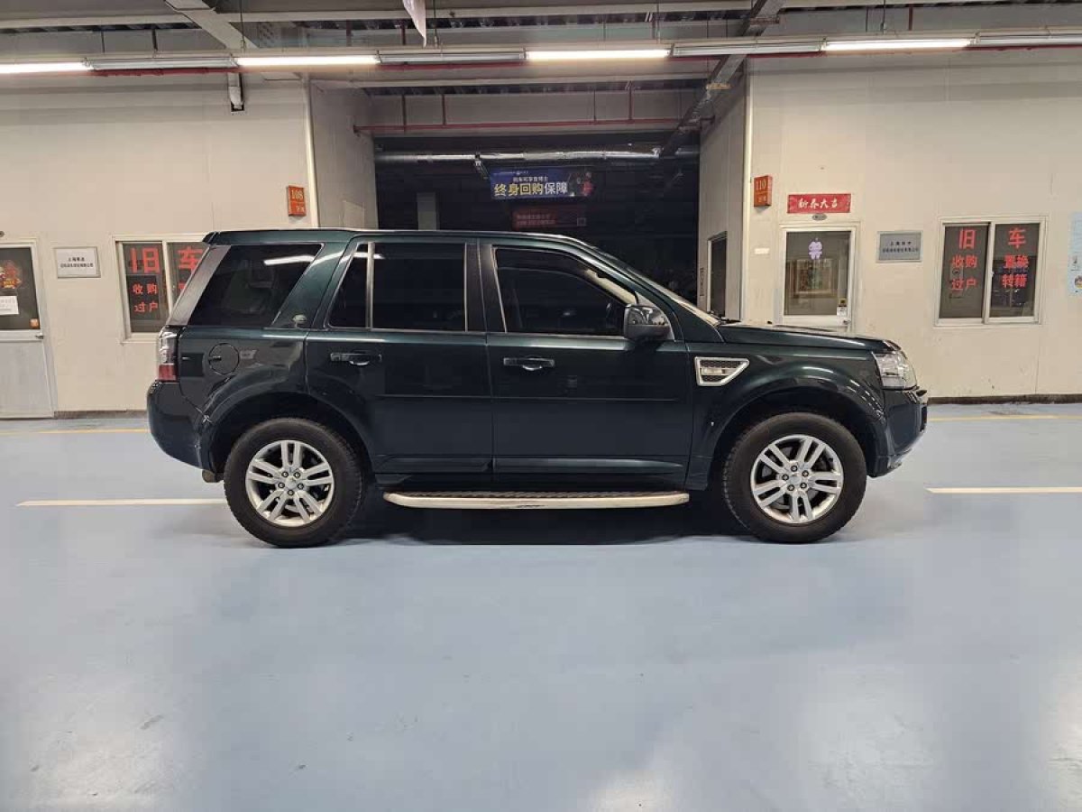 路虎 神行者2  2014款 2.0T Si4 SE汽油版圖片