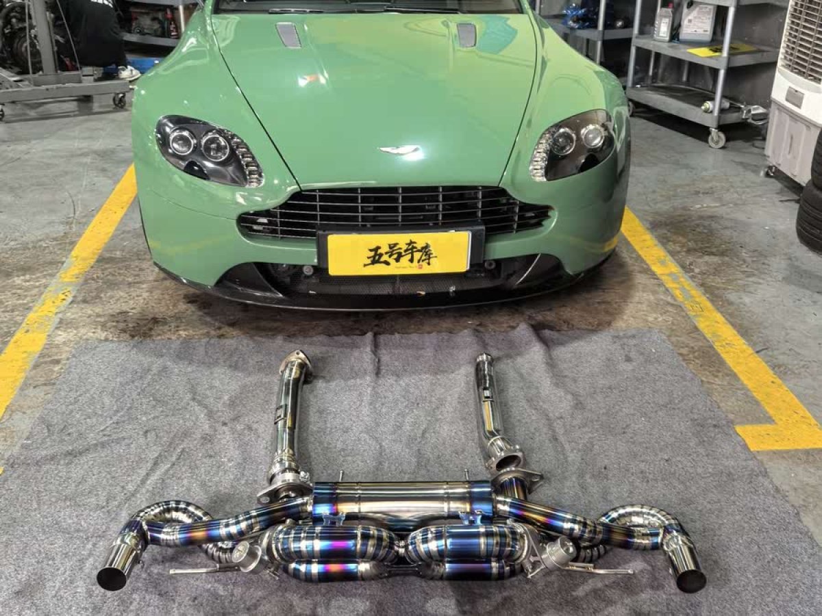 阿斯頓·馬丁 V8 Vantage  2011款 4.7L Sportshift Coupe圖片