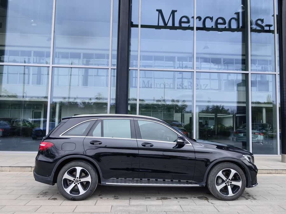 奔馳 奔馳GLC  2018款 改款 GLC 260 4MATIC 豪華型圖片
