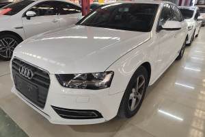 奥迪A4L 奥迪 30 TFSI 自动舒适型