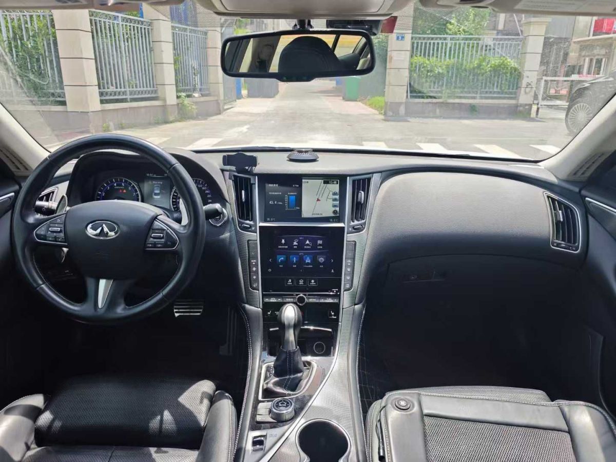 英菲尼迪 Q50L  2015款 Q50L 2.0T 悅享版圖片