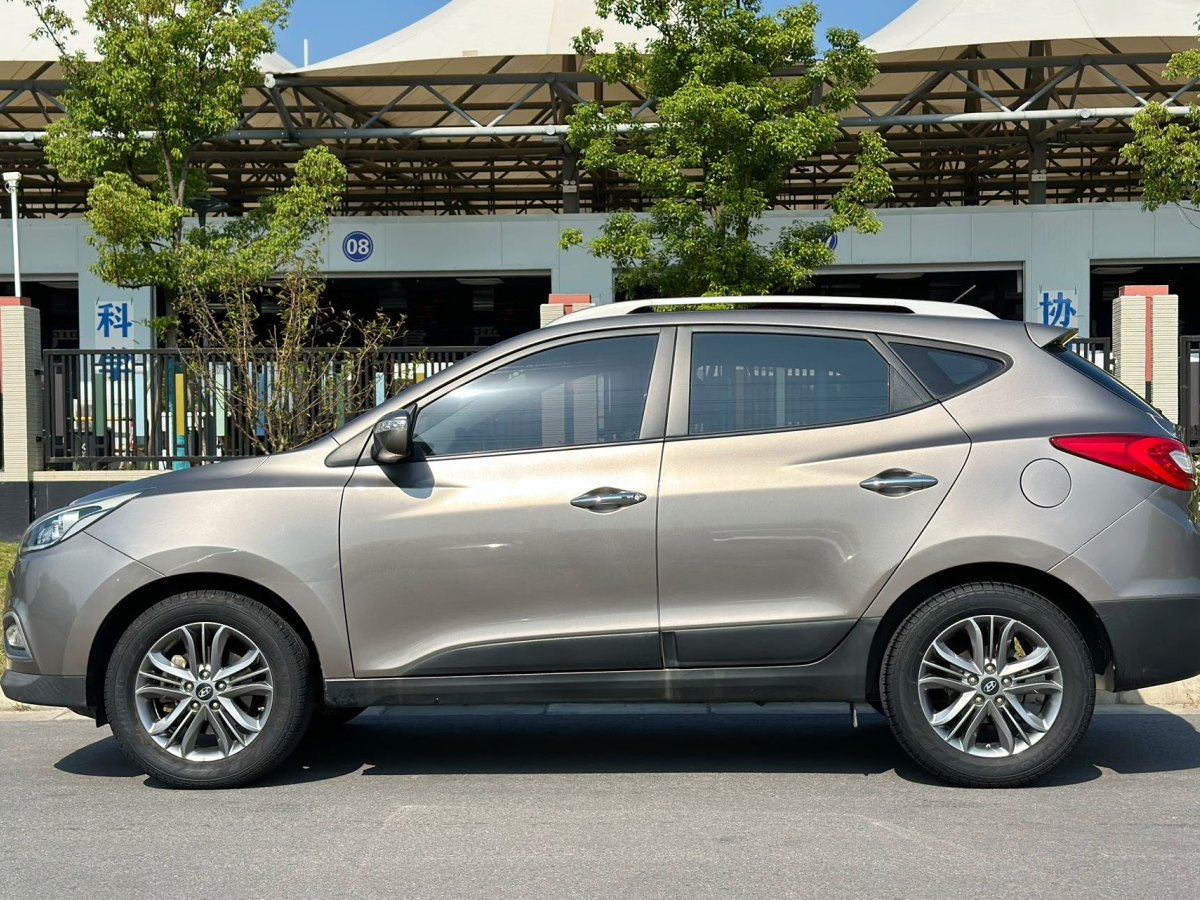 現(xiàn)代 ix35  2013款 2.0L 自動兩驅(qū)智能型GLS 國IV圖片