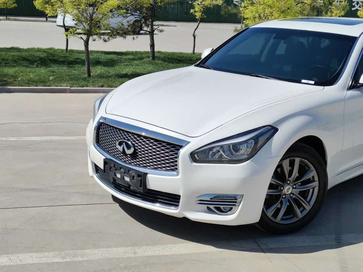英菲尼迪 Q70  2017款 Q70L 2.5L 精英版圖片