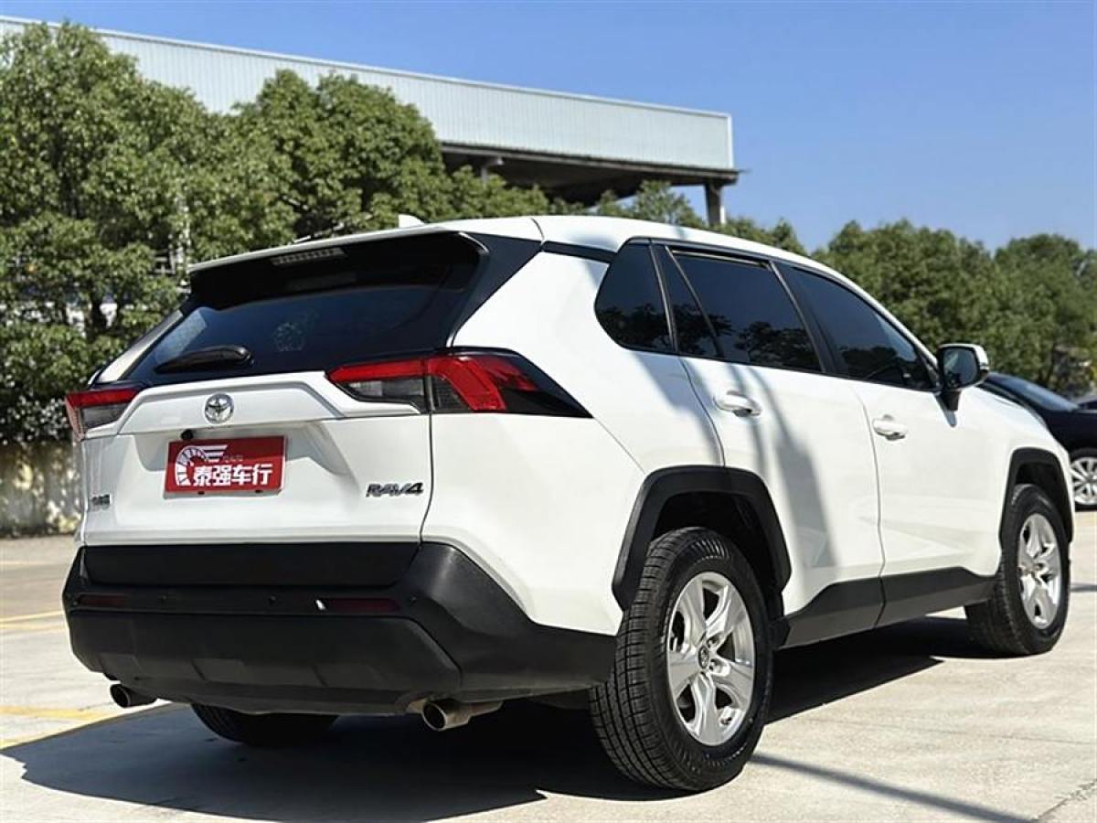 2021年7月豐田 RAV4榮放  2021款 2.0L CVT兩驅(qū)都市版