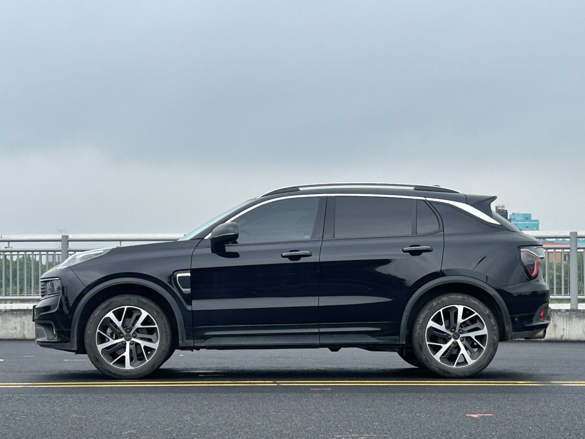 領(lǐng)克 領(lǐng)克01新能源  2019款  1.5T PHEV 勁Pro 國VI圖片