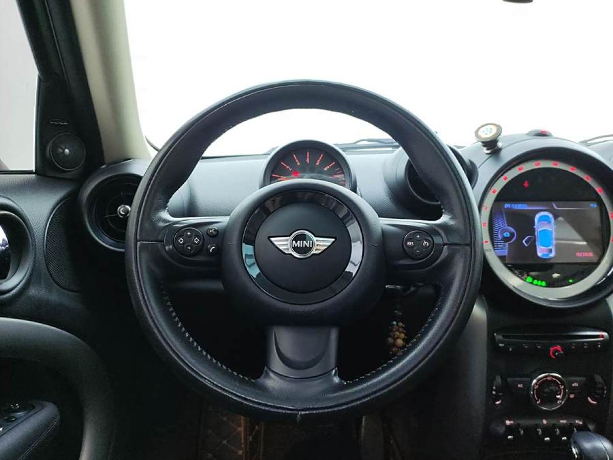 MINI COUNTRYMAN  2016款 1.6T COOPER S ALL4 裝備控圖片