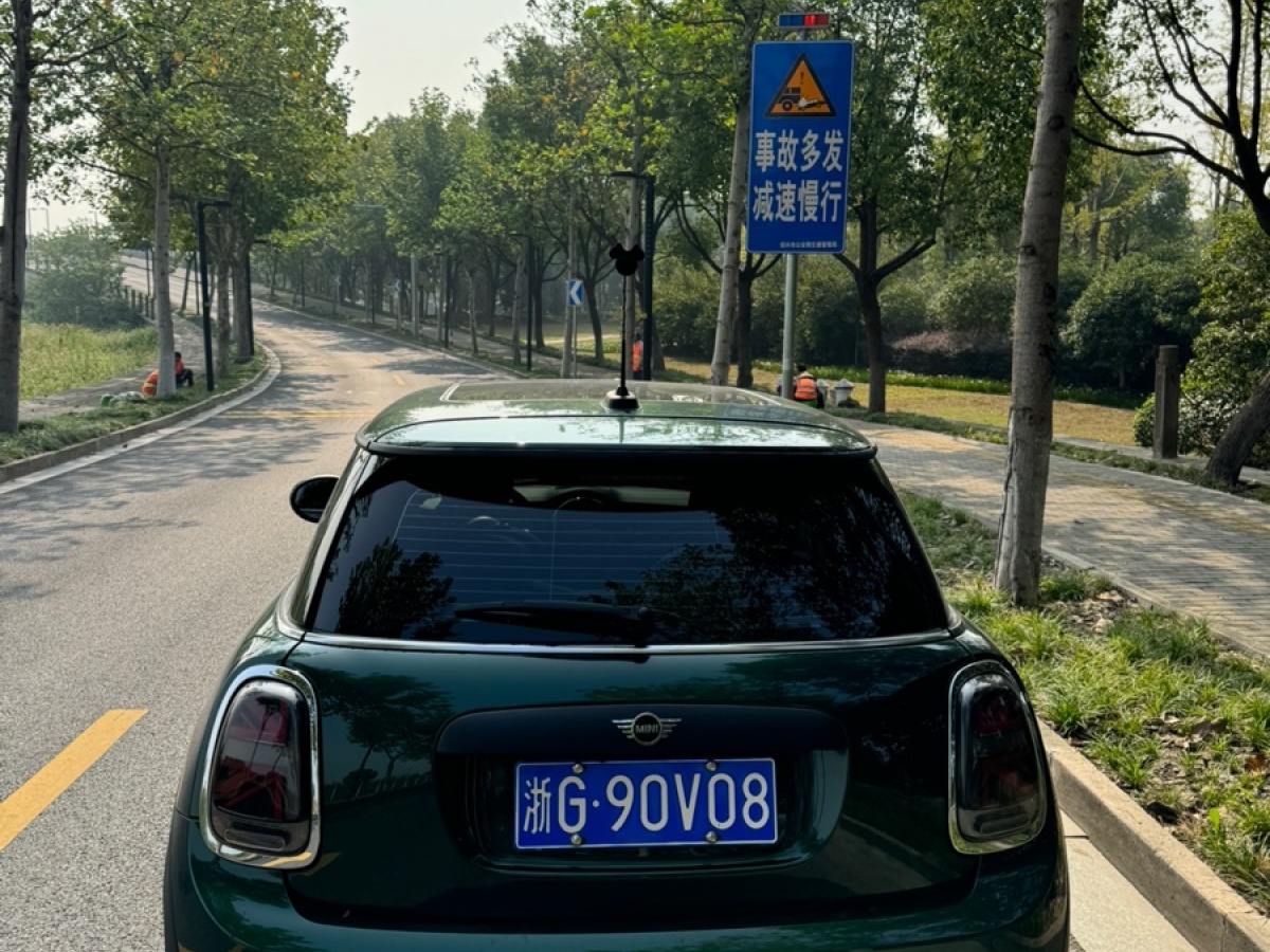 MINI MINI  2019款 1.5T COOPER 經(jīng)典派圖片