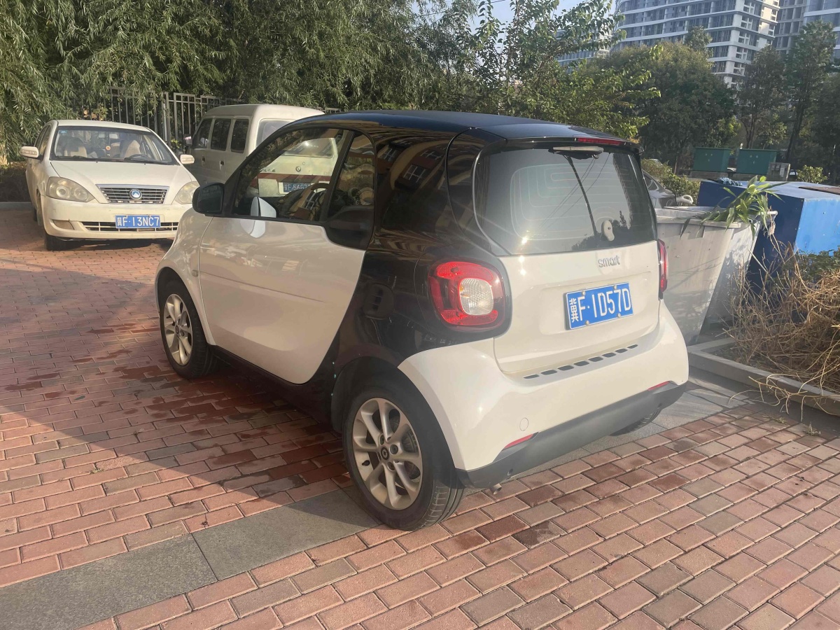 smart fortwo  2015款 1.0L 52千瓦硬頂靈動(dòng)版圖片