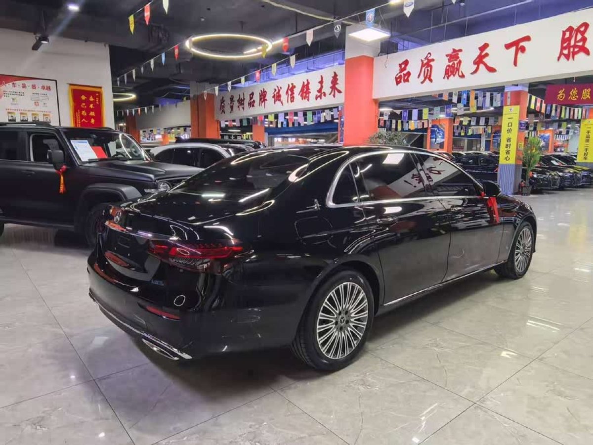 奔馳 奔馳E級(jí)  2022款 改款 E 300 L 豪華型圖片