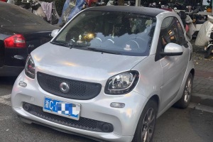 fortwo smart 1.0L 52千瓦硬頂激情版