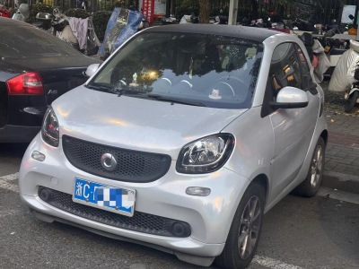 2015年8月 smart fortwo 1.0L 52千瓦硬頂激情版圖片