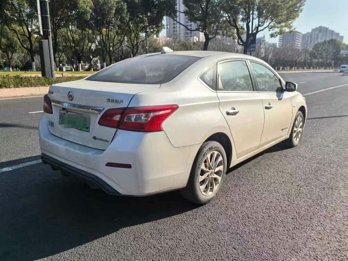 日產(chǎn) 軒逸  2019款  經(jīng)典 1.6XE CVT舒適版圖片