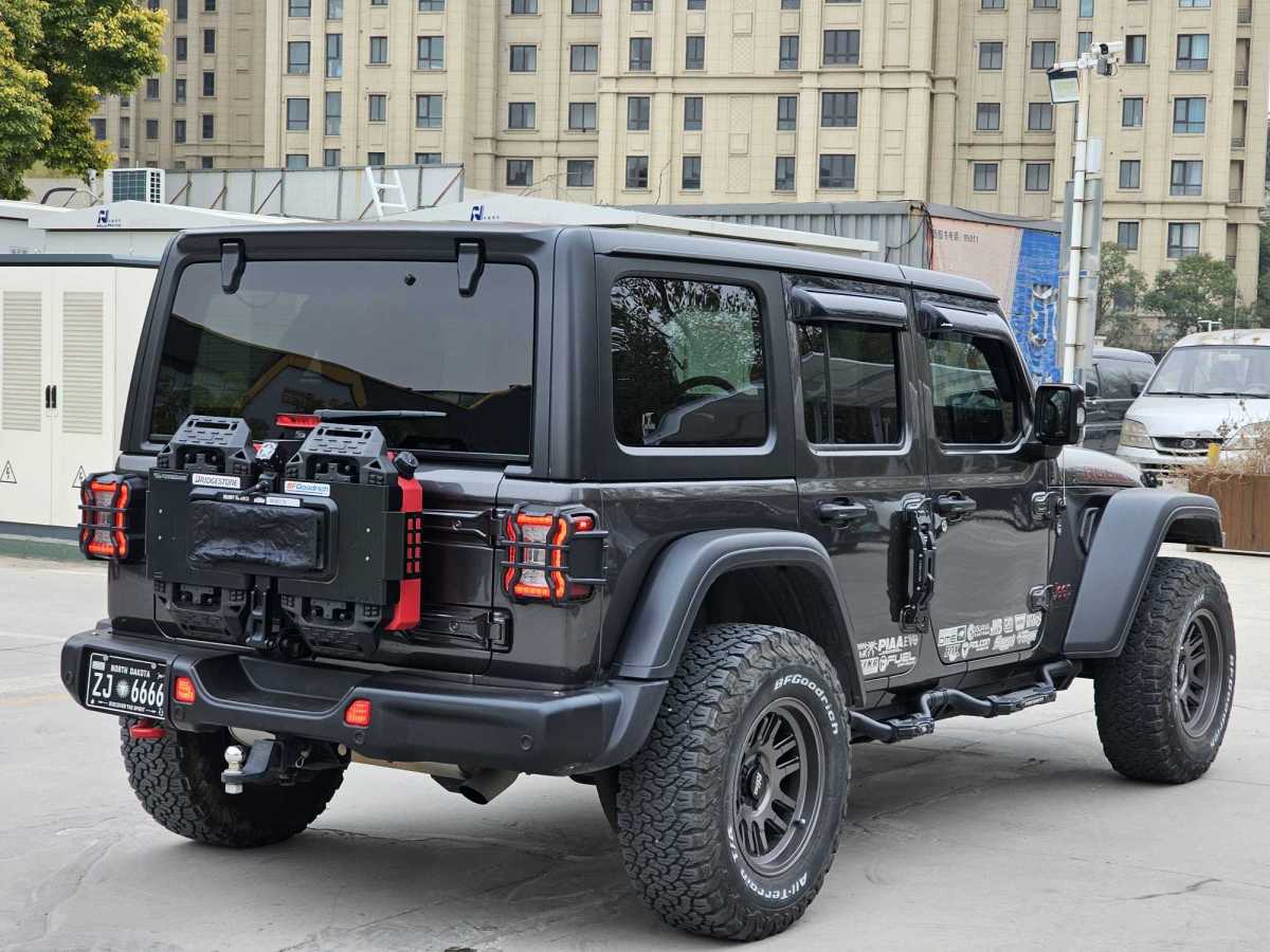 Jeep 牧馬人  2024款 2.0T 羅賓漢四門版圖片