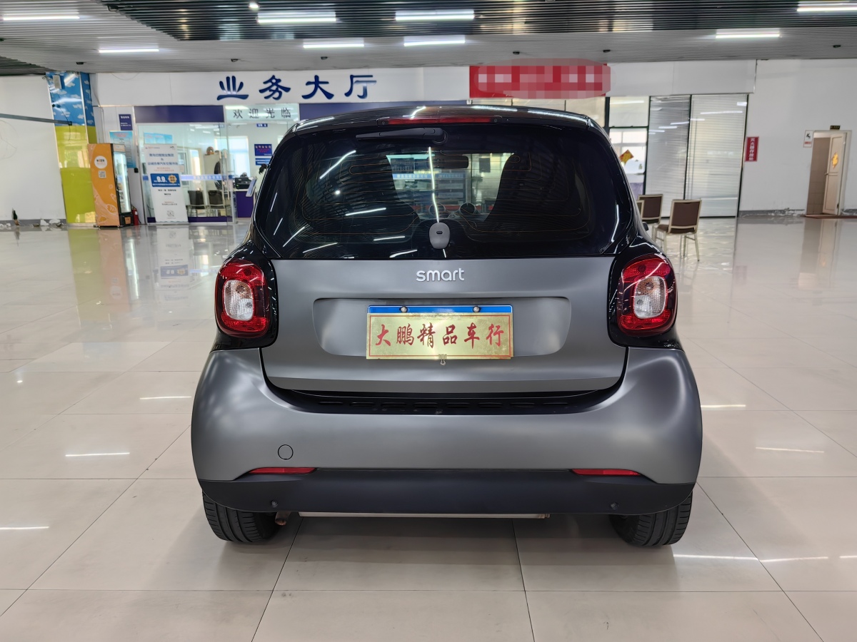 smart fortwo  2015款 1.0L 52千瓦硬顶激情版图片