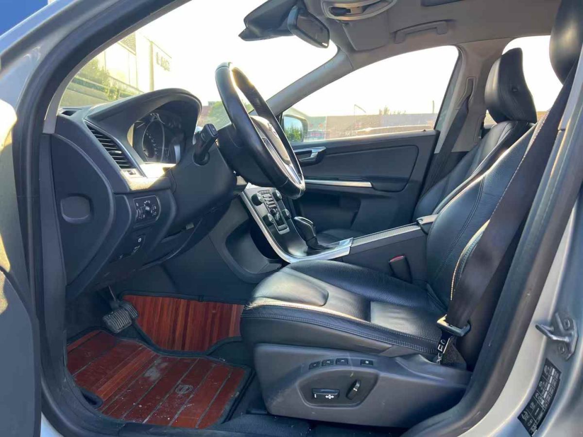 沃爾沃 XC60 圖片