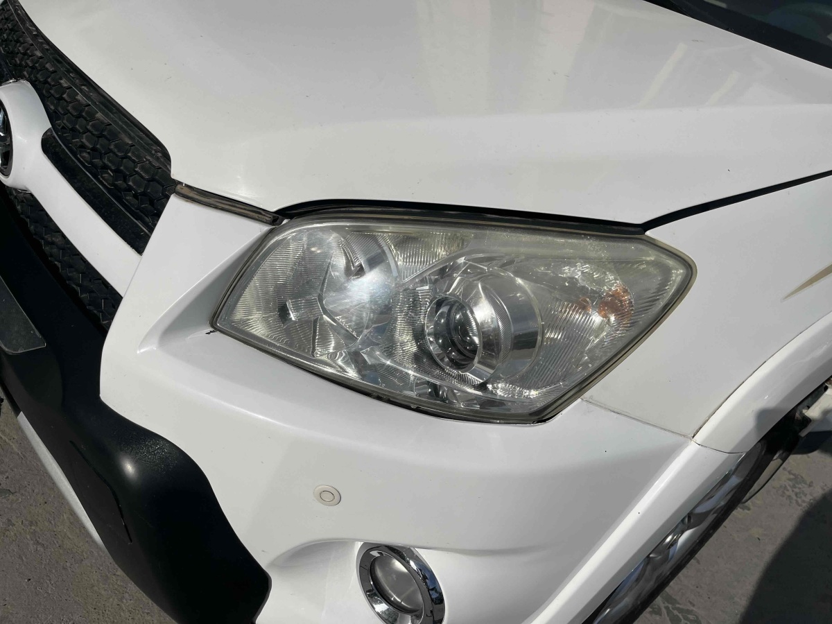 豐田 RAV4  2019款 榮放 2.0L CVT兩驅(qū)先鋒版圖片