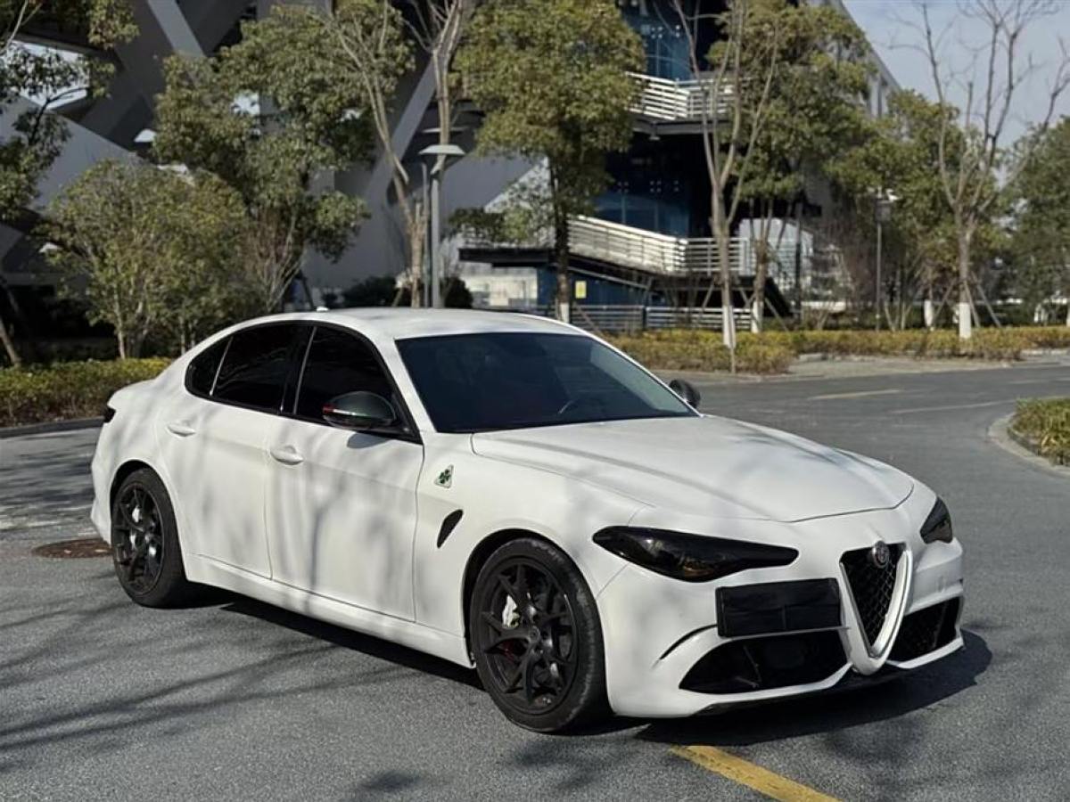 阿爾法·羅密歐 Giulia  2017款 2.0T 200HP 精英版圖片