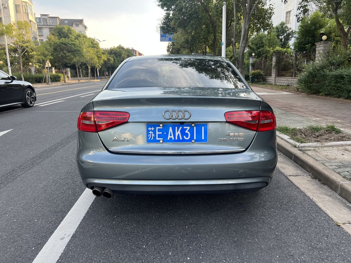 奧迪 奧迪A4L  2015款 35 TFSI 自動技術(shù)型圖片