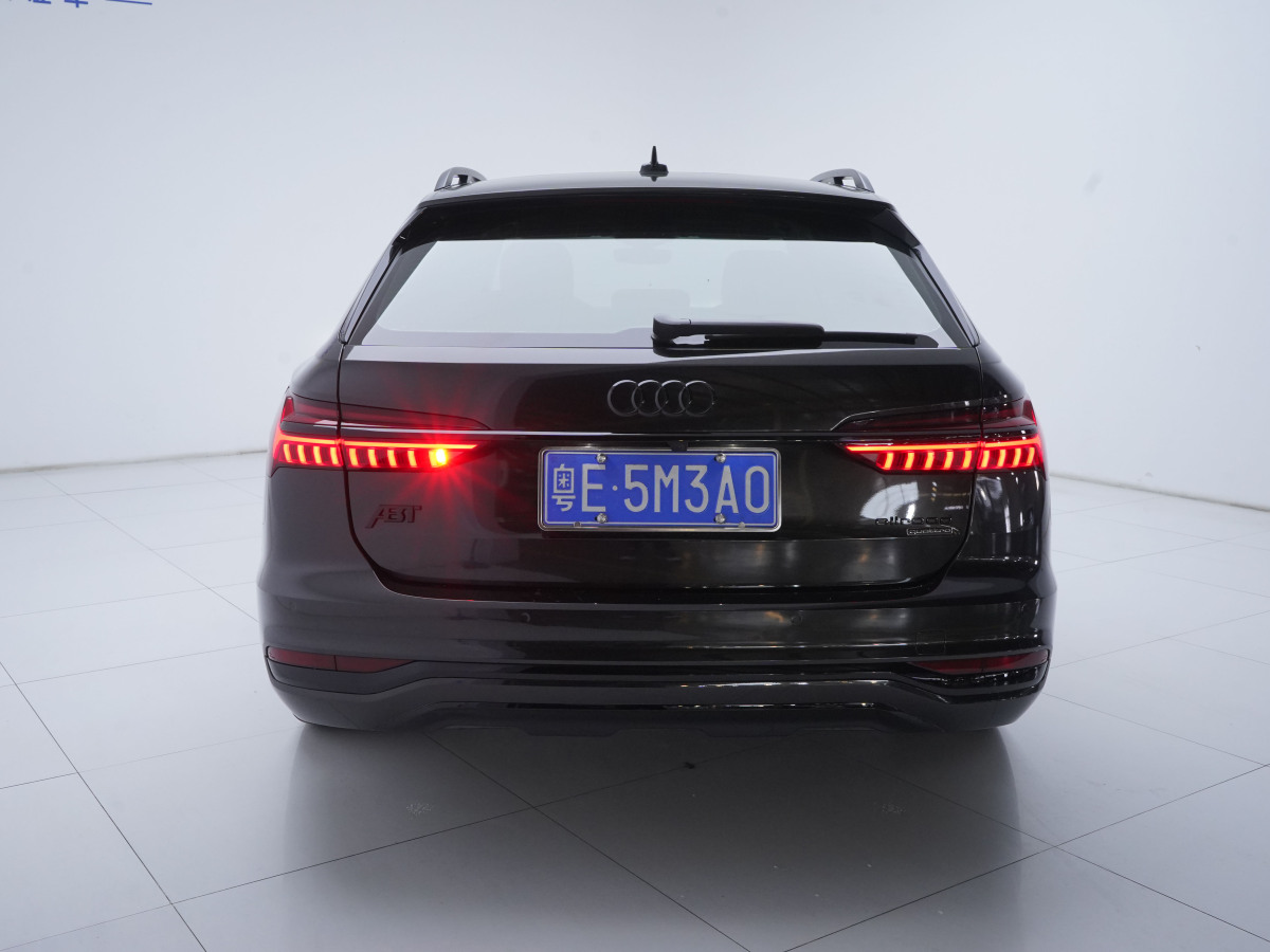 奧迪 奧迪A6  2021款 Allroad 探索家 55 TFSI 尊享越野型圖片