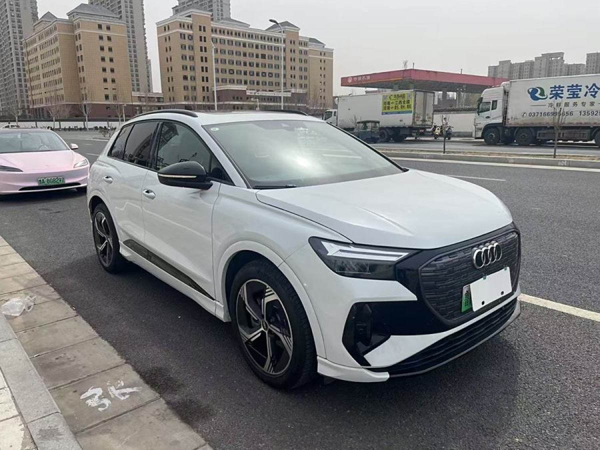 奧迪 奧迪Q4 e-tron  2023款 40 e-tron 創(chuàng)境曜夜版圖片