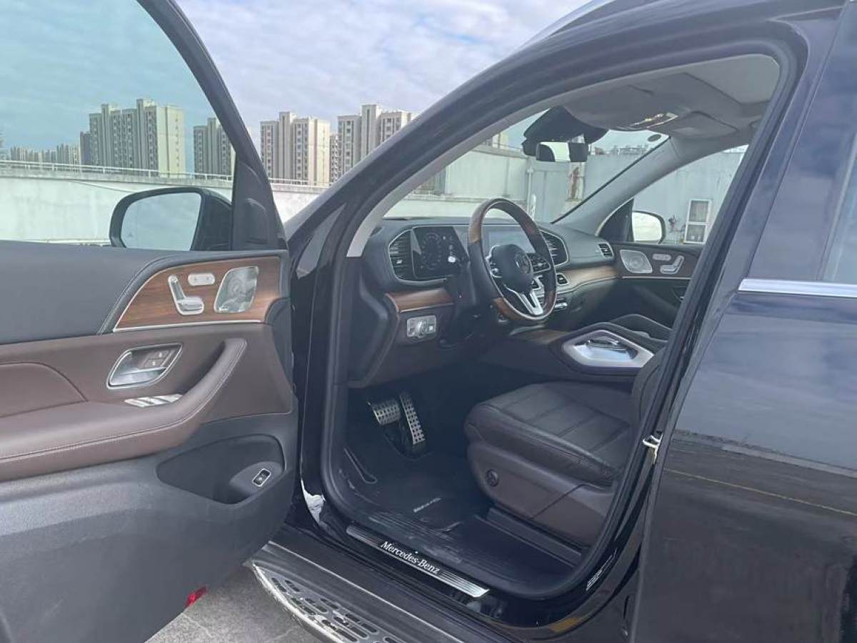 奔馳 奔馳GLS  2022款 改款 GLS 450 4MATIC 豪華型圖片