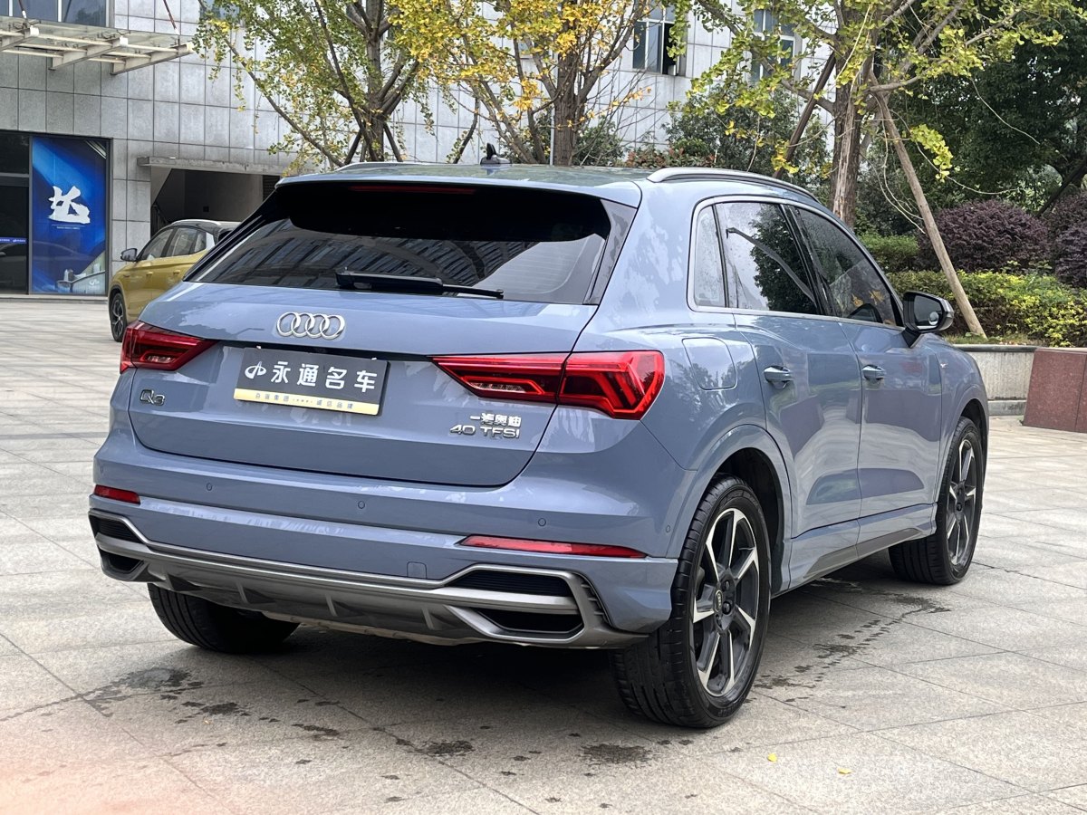 奧迪 奧迪Q3  2022款 40 TFSI RS套件燃速型圖片