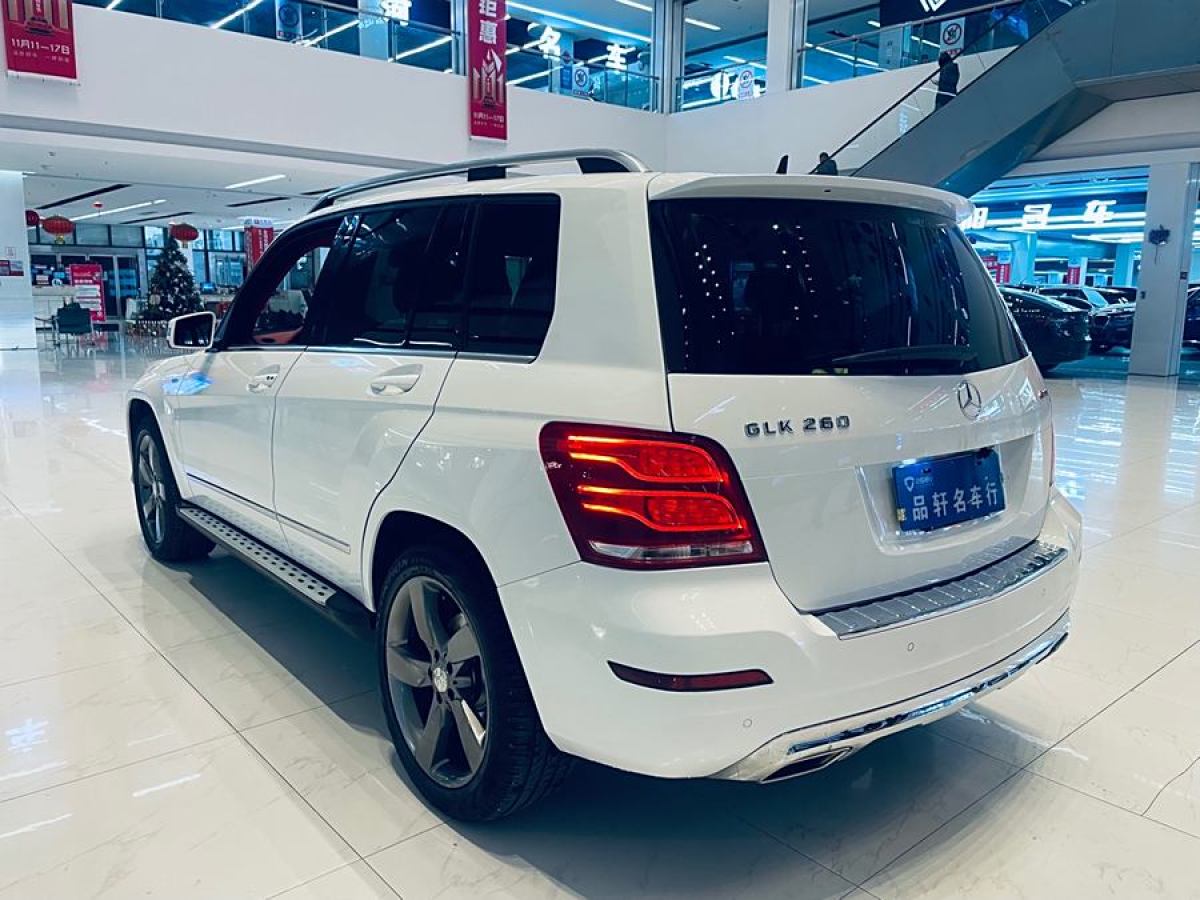 奔馳 奔馳GLK級  2015款 GLK 260 4MATIC 時(shí)尚型 極致版圖片