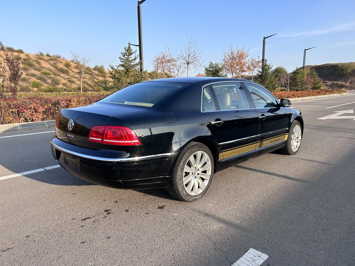 大眾 輝騰  2011款 3.6L V6 4座加長(zhǎng)Individual版圖片